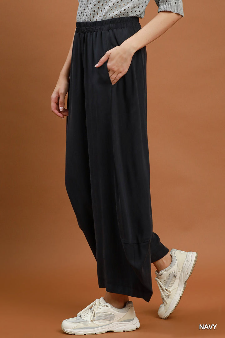 Solid Barrel Wide Leg Pants