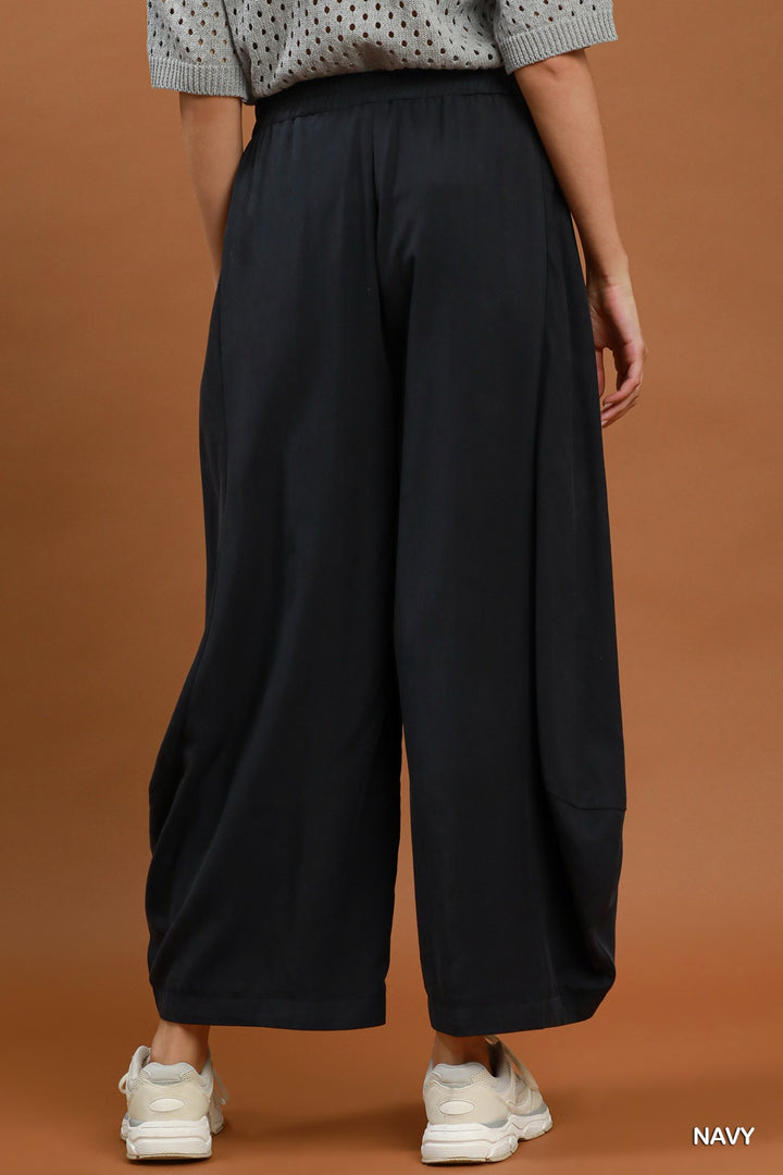 Solid Barrel Wide Leg Pants