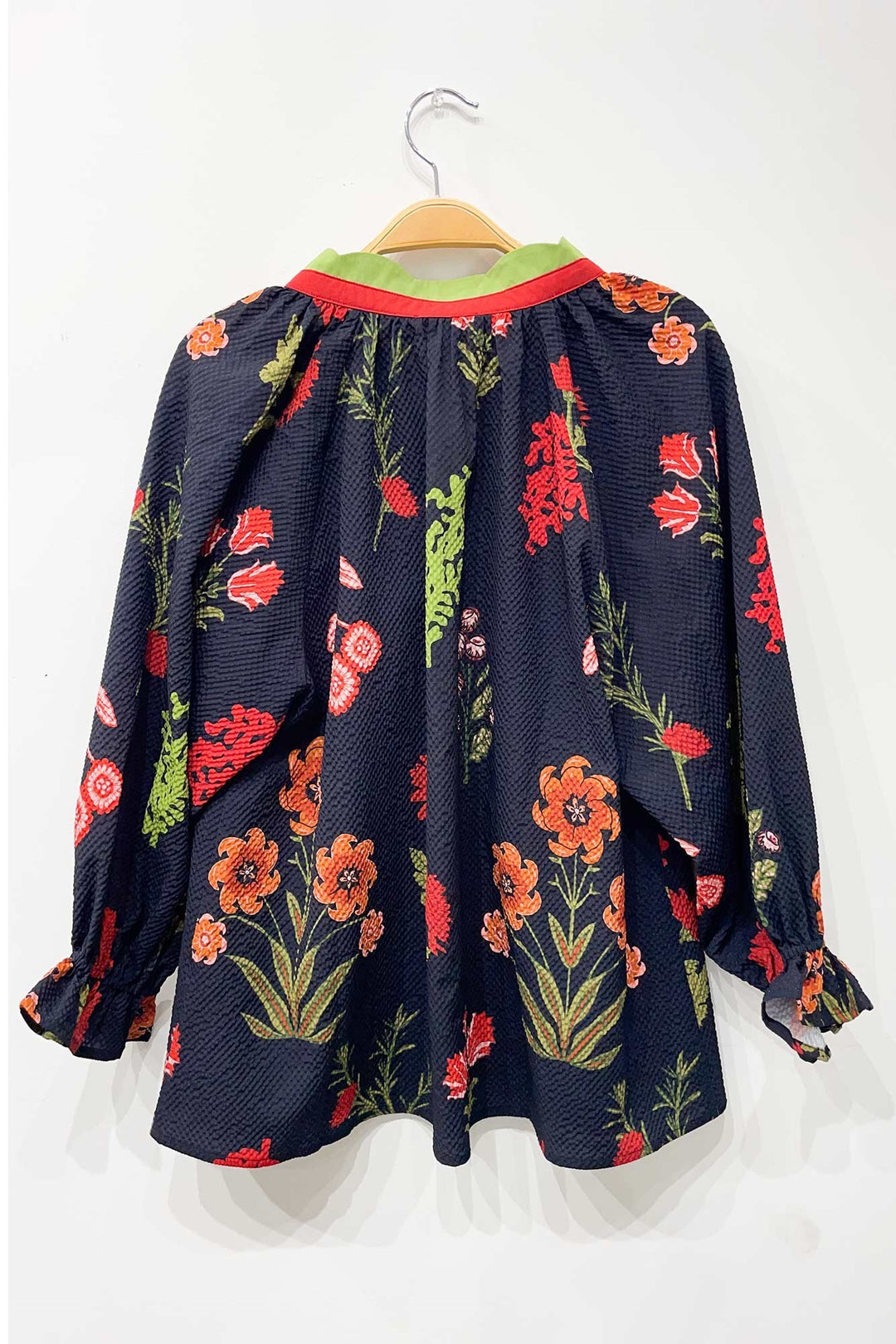 Mix Floral Textured Blouse w/ Scalloped Trim