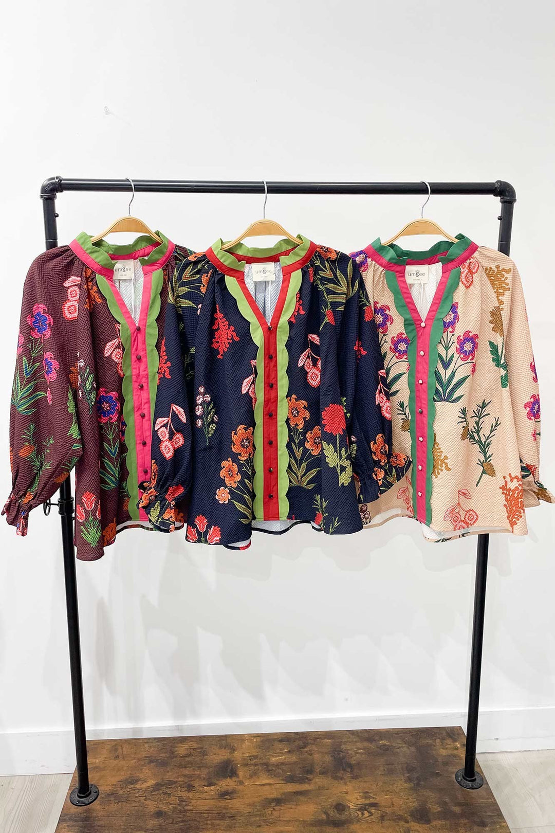 Mix Floral Textured Blouse w/ Scalloped Trim